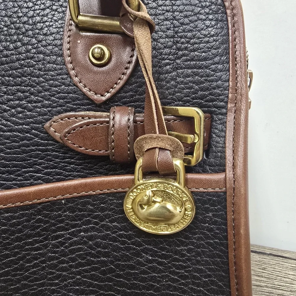 VTG Dooney & Bourke 'All Weather' Black Tan Zip-top Satchel‎ Handbag & Wallet